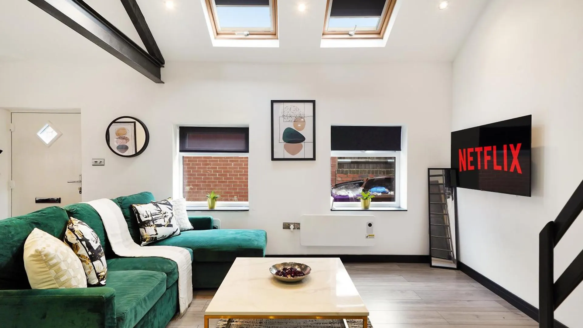 Дом отдыха Вилла 30 Percent Off! Elegant Yorkshire Abode - Great Location - Sleeps 19 Каслфорд