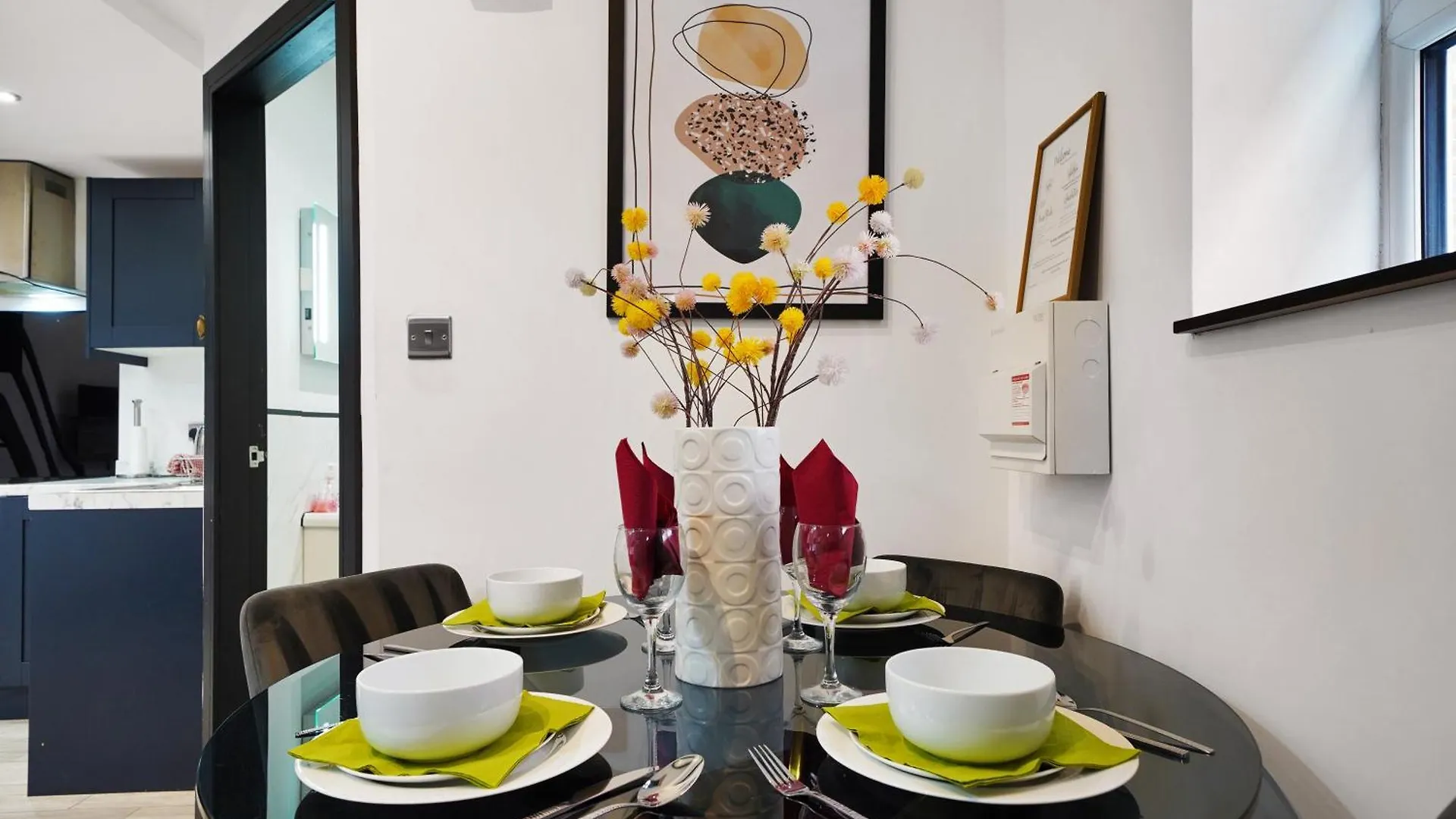 Вилла 30 Percent Off! Elegant Yorkshire Abode - Great Location - Sleeps 19 Каслфорд Великобритания