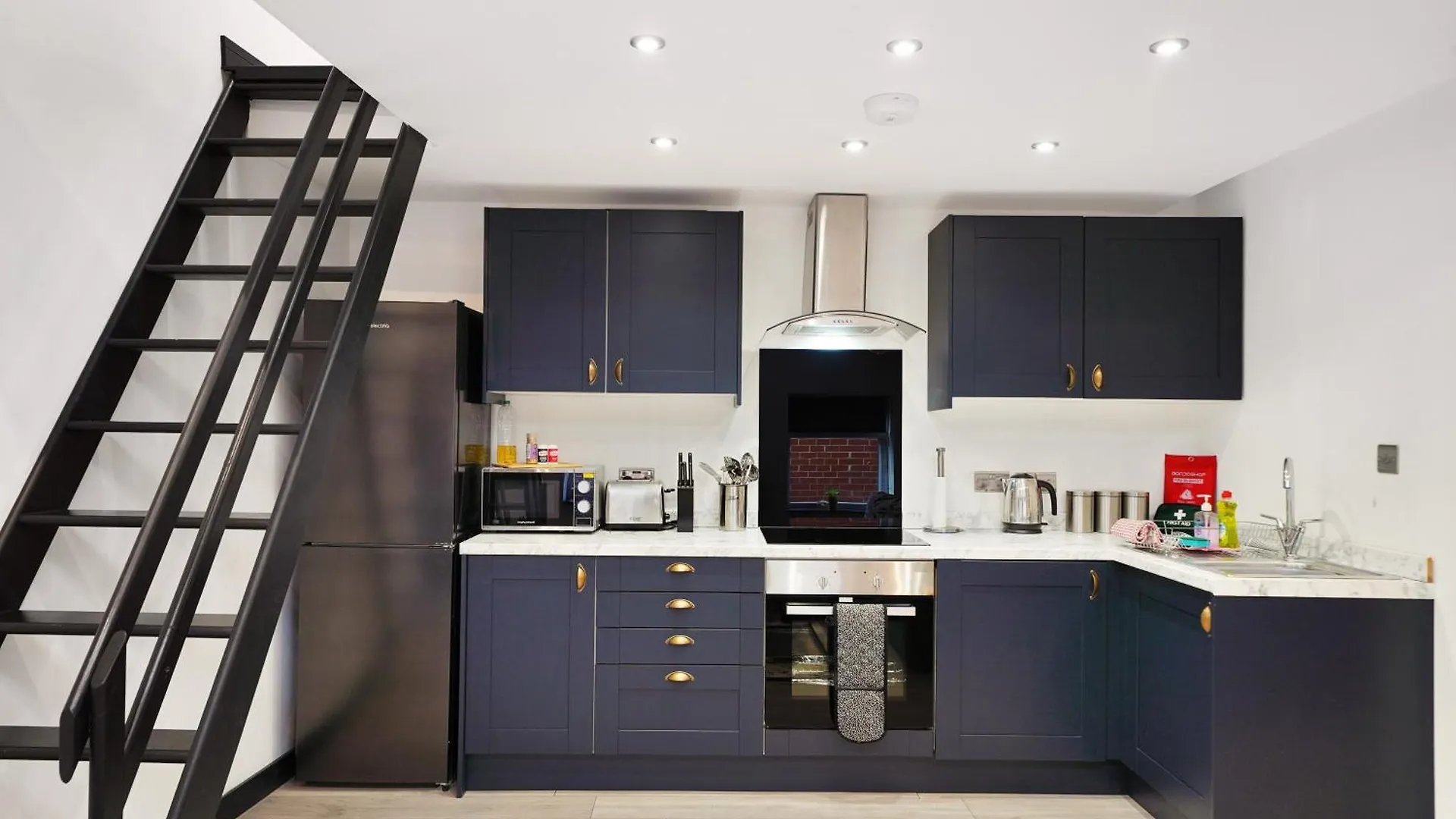 Вилла 30 Percent Off! Elegant Yorkshire Abode - Great Location - Sleeps 19 Каслфорд Дом отдыха