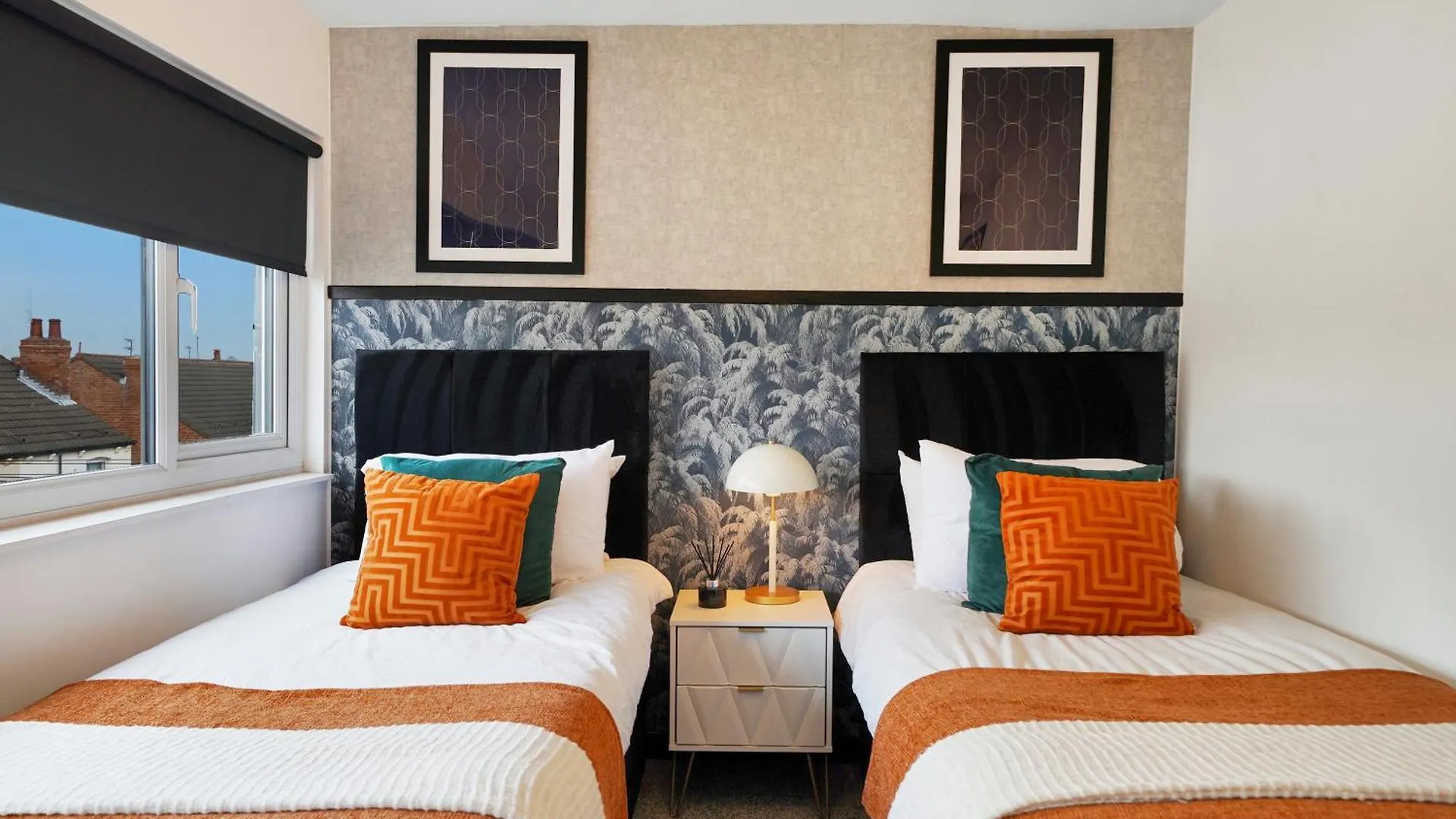 Вилла 30 Percent Off! Elegant Yorkshire Abode - Great Location - Sleeps 19 Каслфорд
