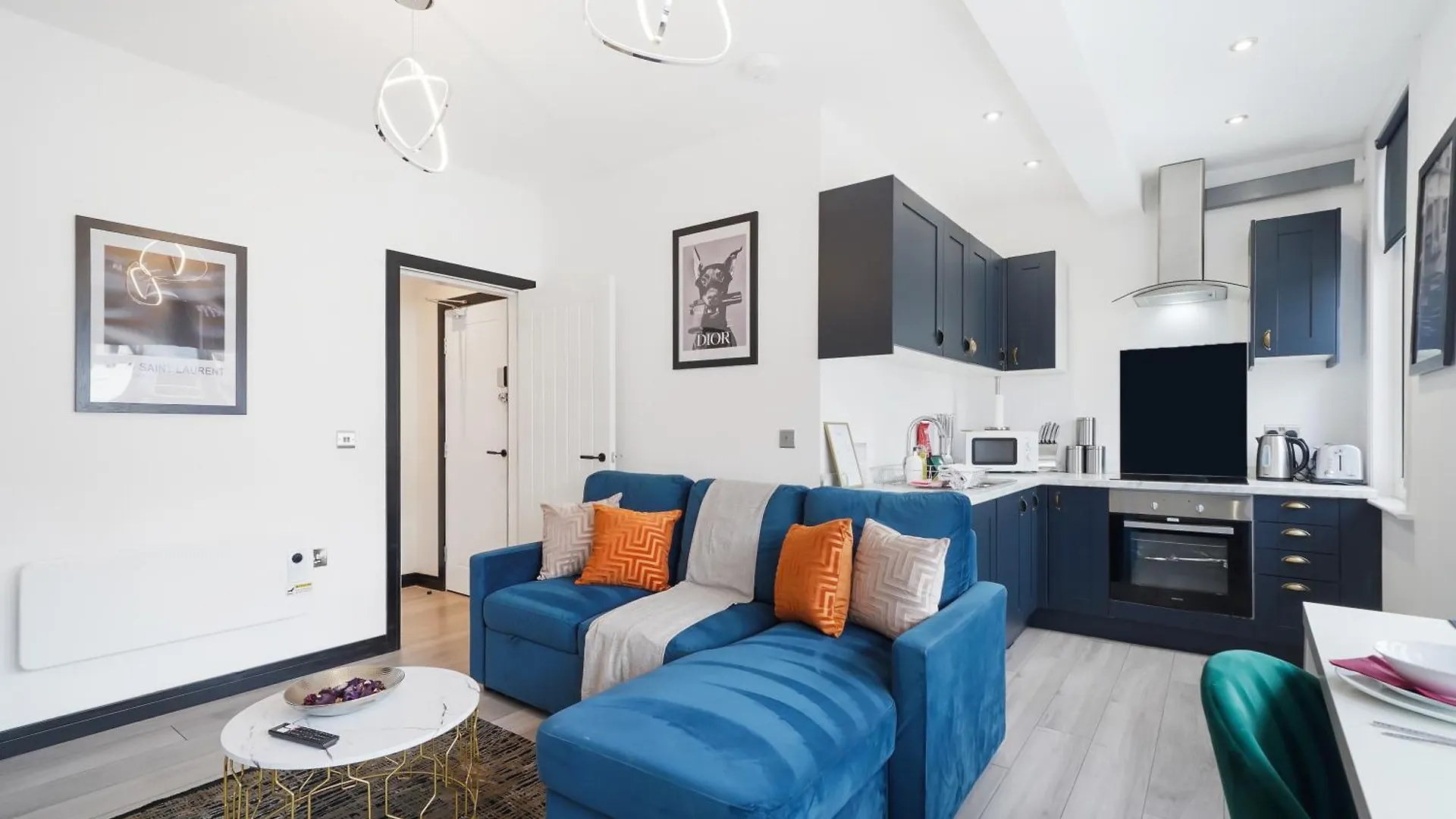 Вилла 30 Percent Off! Elegant Yorkshire Abode - Great Location - Sleeps 19 Каслфорд