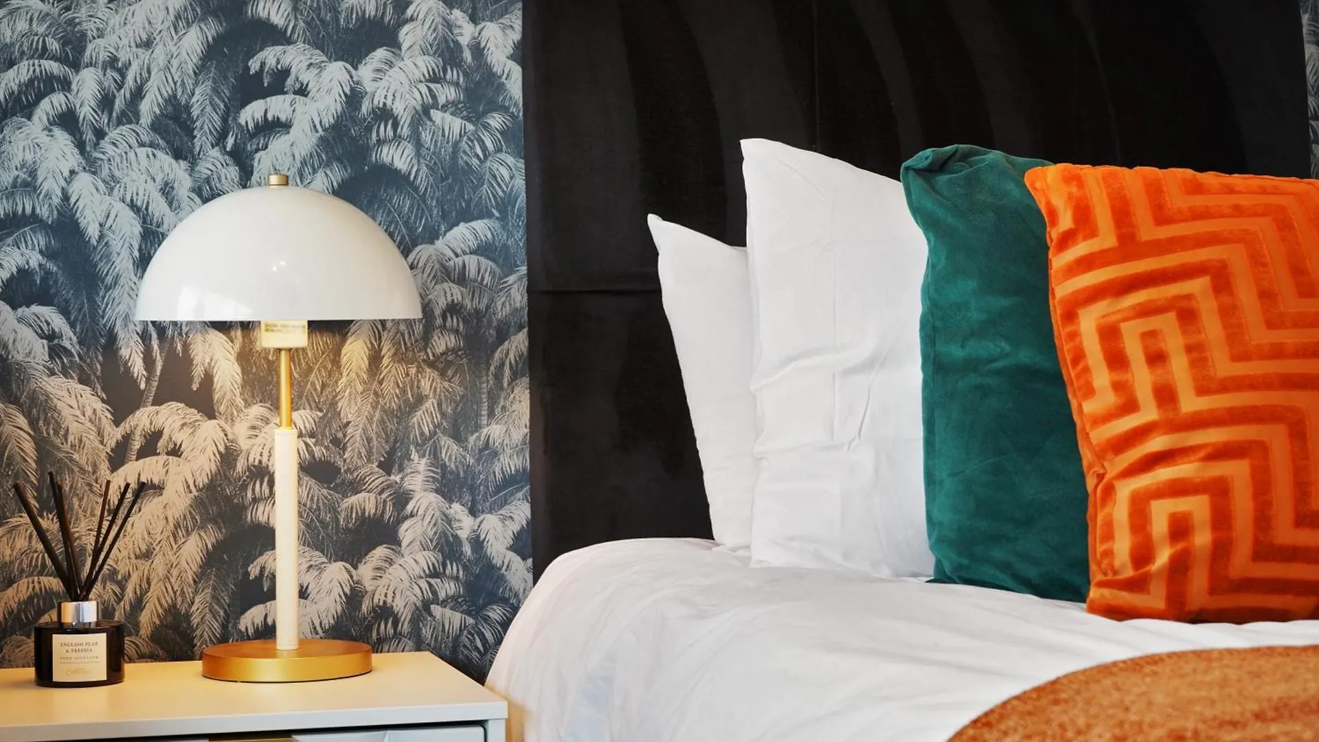 Вилла 30 Percent Off! Elegant Yorkshire Abode - Great Location - Sleeps 19 Каслфорд