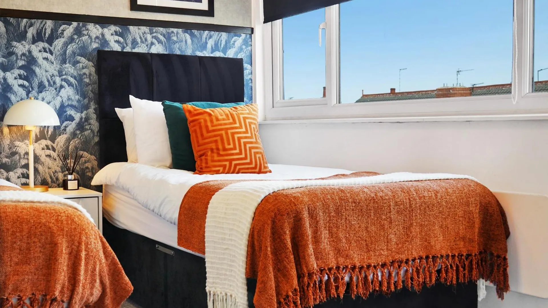 Вилла 30 Percent Off! Elegant Yorkshire Abode - Great Location - Sleeps 19 Каслфорд Дом отдыха